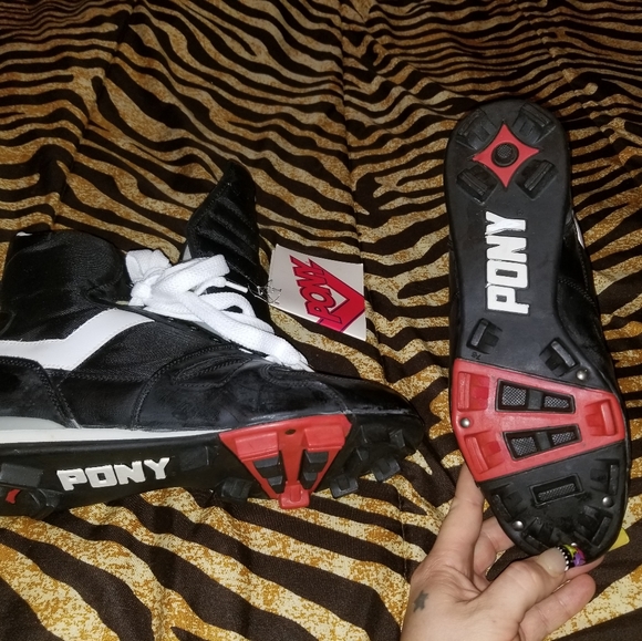 Pony cleats NWT - Picture 4 of 6
